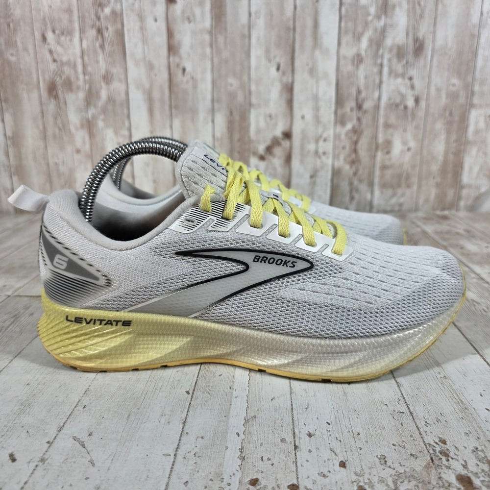 Brooks Levitate 6 Womens Running Shoes White Silver Yellow 1203831B137 Size 8.5